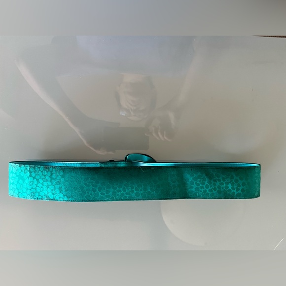 Argenti Unique emerald green 100% satin silk belt 2" wide silk buckle 32" waist - Picture 4 of 7